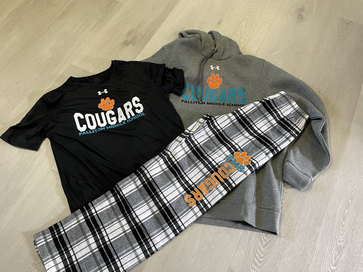 BlueDiamndPromo's tweet photo. 💎 Ran a Spirit-Wear store for Fallston Middle School back in October &amp; again a couple weeks ago. 🩵🧡🐾

💎 Need spirit-wear for your school? How about fan-gear for your sports team? Let’s get you hooked up! I’d love to help! https://t.co/0Y9hA8QKI1