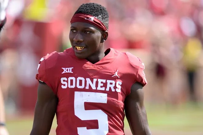 tom stakes tweet media