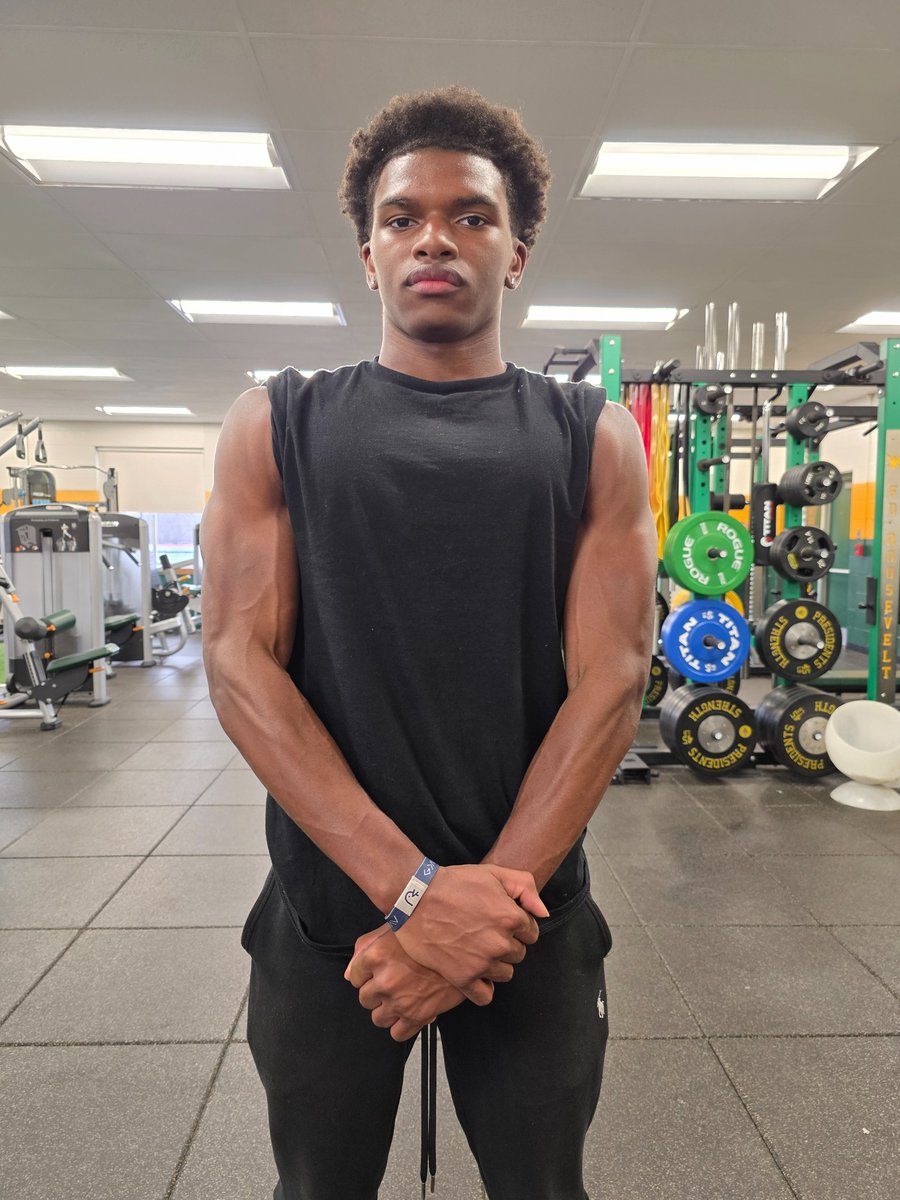 FDRPresidentsFootball tweet media