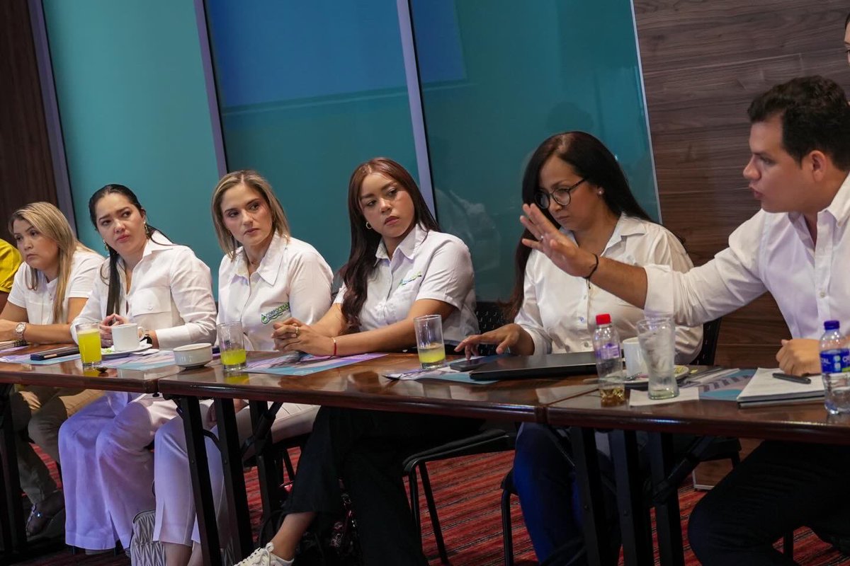 Corpocesar tweet media