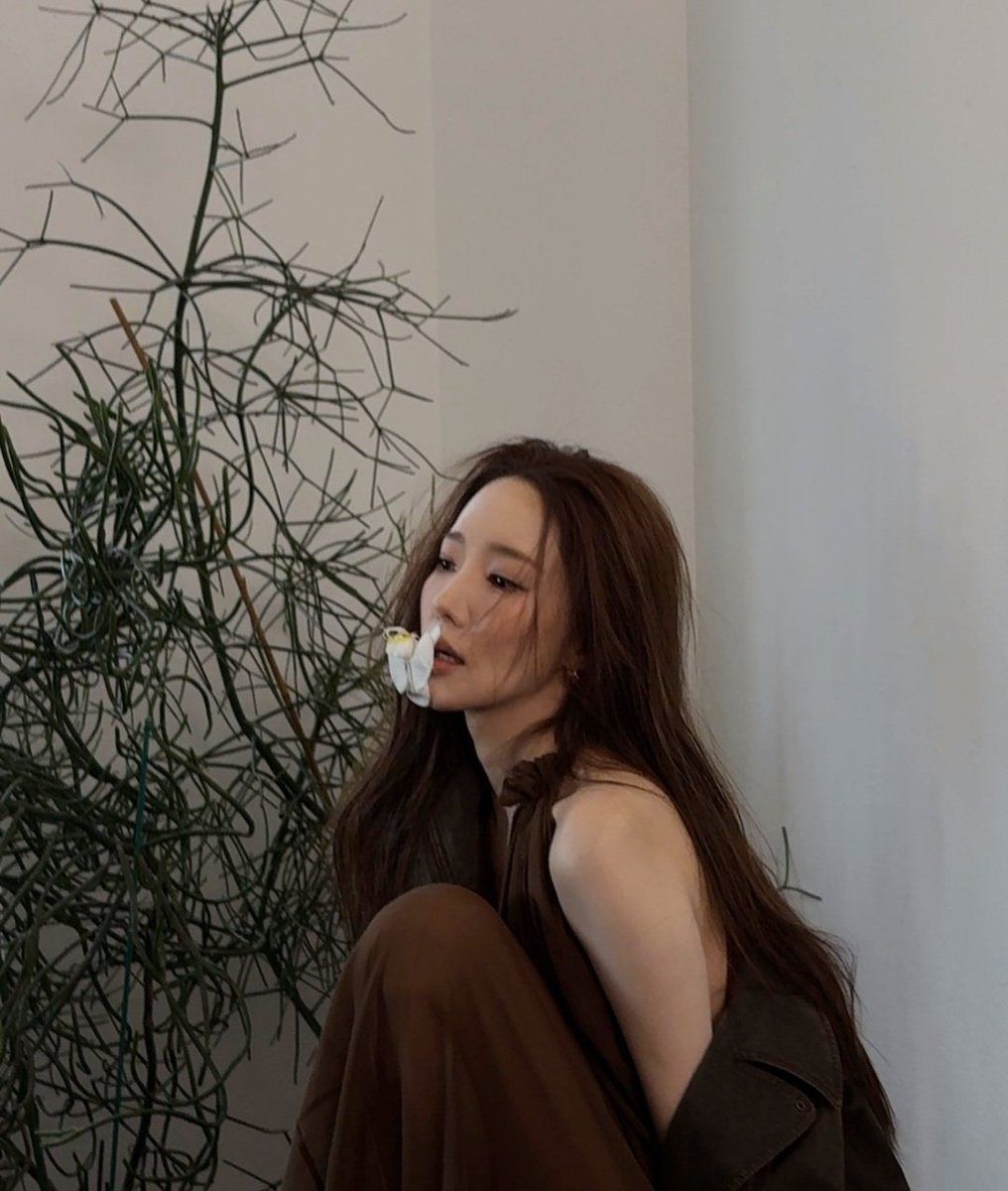 Minyoung 🌞 tweet media