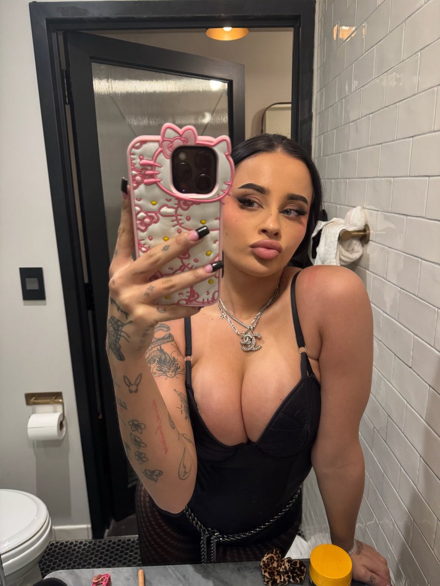 Agata Fąk tweet media