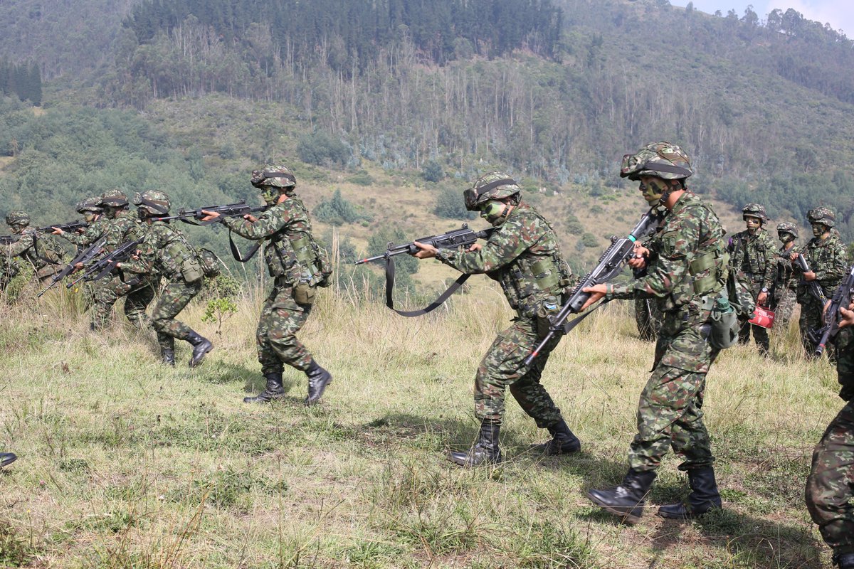 Escuela Militar de Cadetes tweet media
