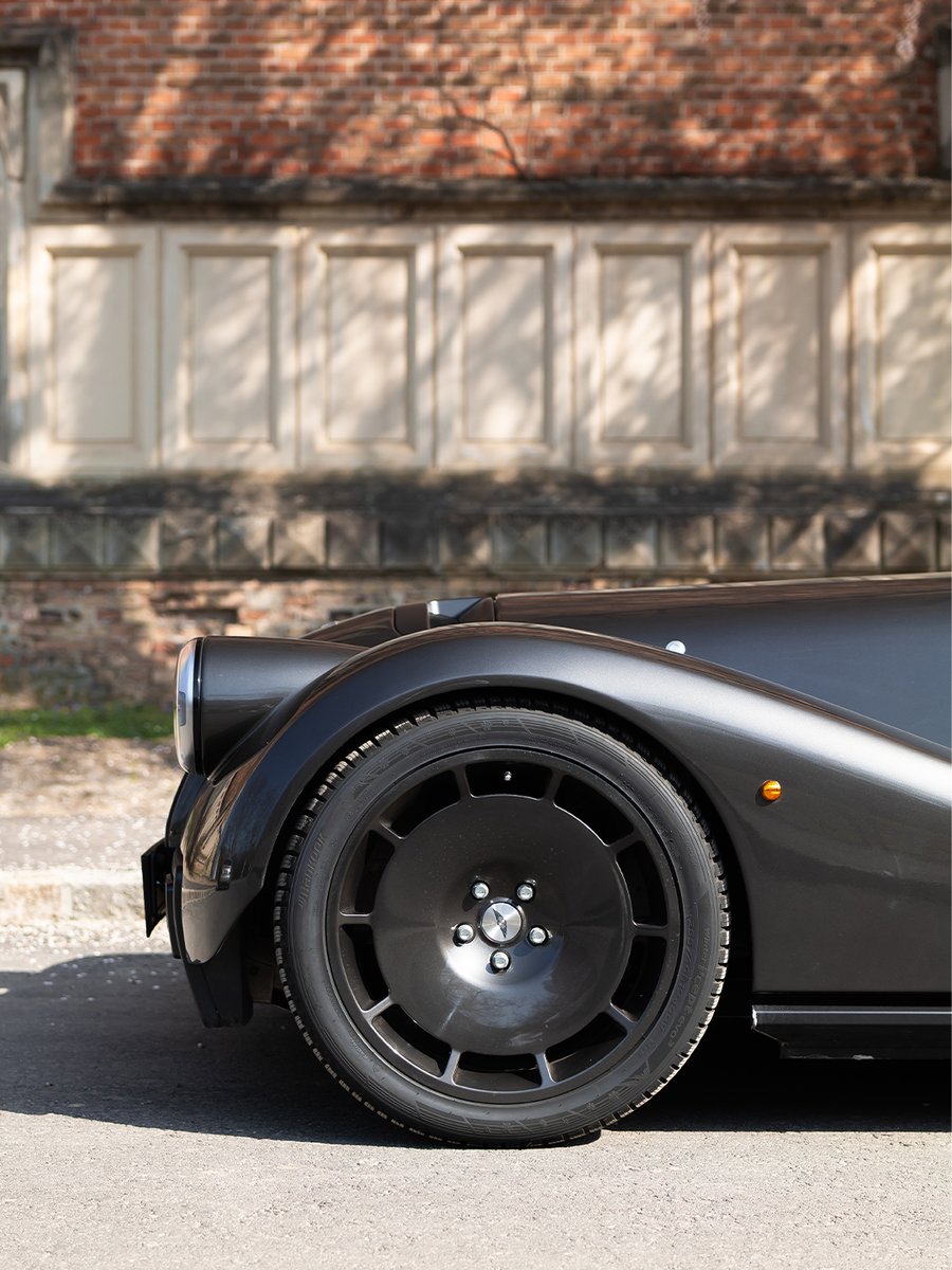 Morgan Motor Company tweet media