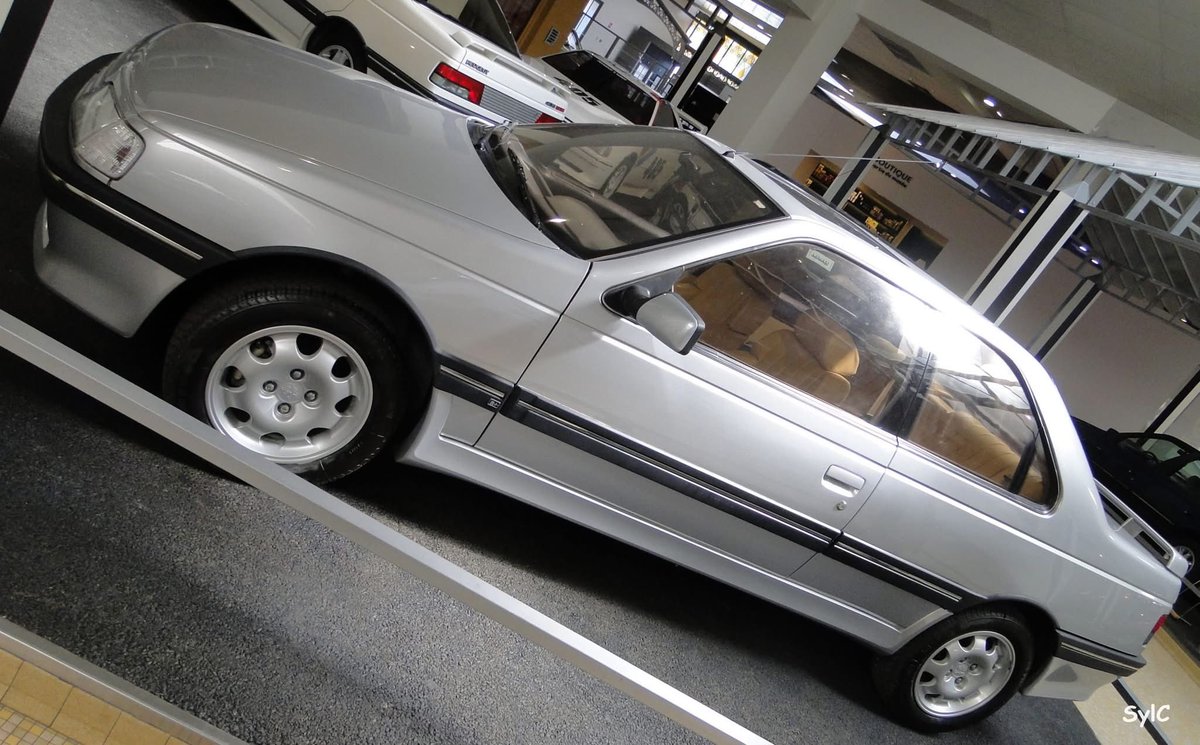 Nicolas ne pouvait plus payer, il est donc parti tweet media