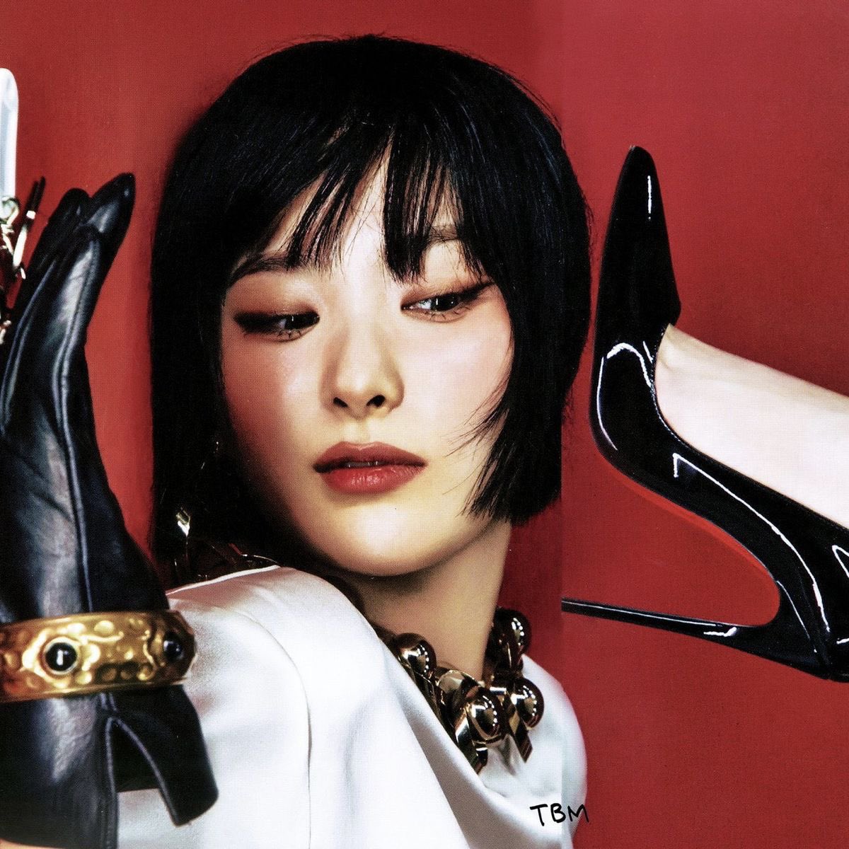 ada wong is everywhere for those with eyes to see