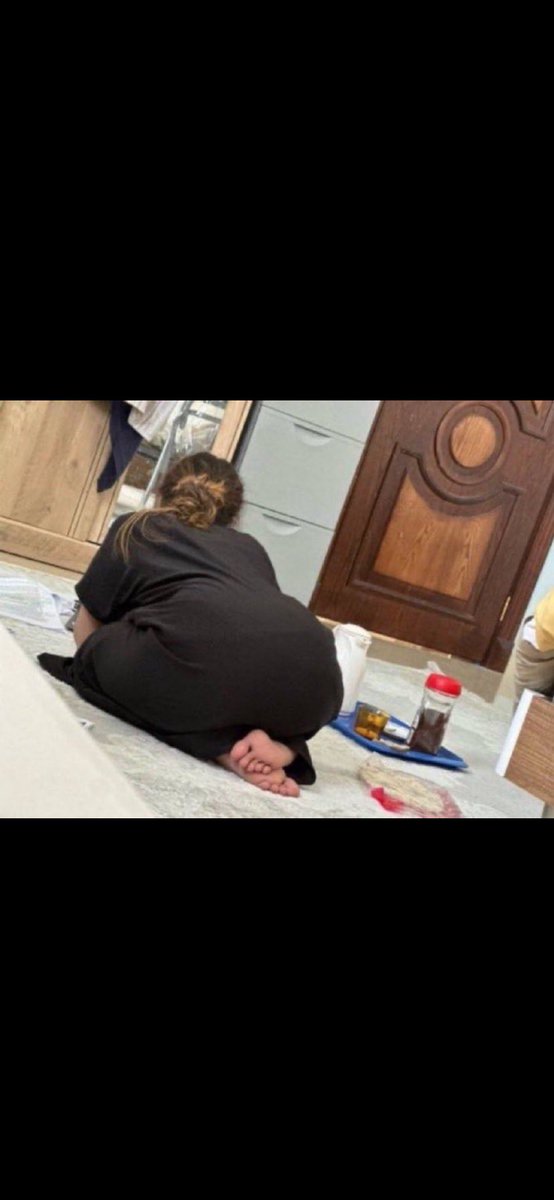 hmo634's tweet photo. حرارة شحمتي مولعه من كثر ما أشوفها كذا 😭 https://t.co/OjqE4aWs3z