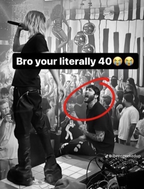 Stilgar still glazing Paul Atreides