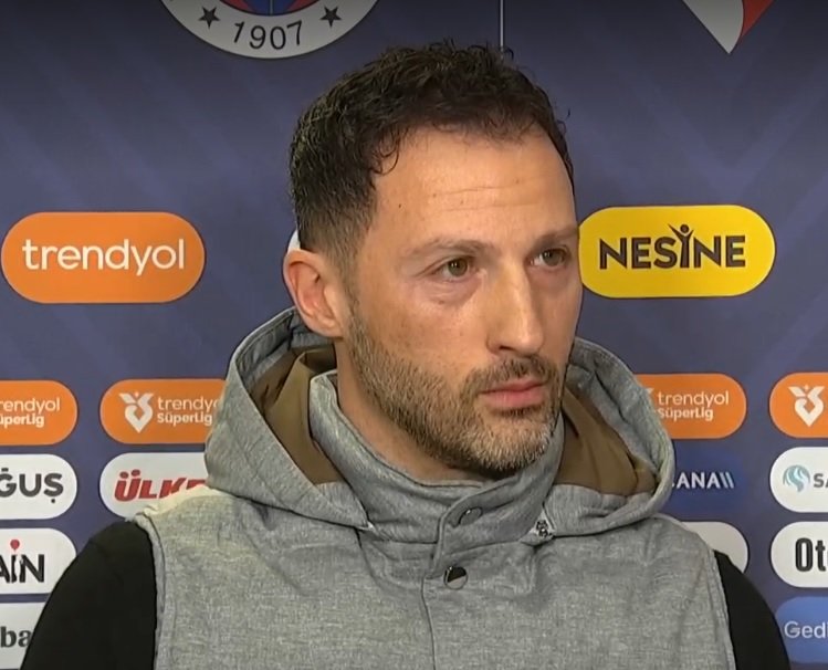 TekYolFener's tweet photo. Domenico Tedesco: "Son mağlubiyetin herhangi bir tartışması yok, kötü bir oyun sergiledik ve mağlubiyeti hak ettik. Detaylı analizleri yaptık ve gereken sonuçları çıkardık. Bu şekilde bir mağlubiyet alıyorsanız, bunu kendi aranızda konuşursunuz. Son maçta kaybediş şeklimizden sonra konuşacak çok fazla şeyiniz oluyor. Derinlemesine analiz yaptık. Geçmişi değiştiremeyiz ama geleceği değiştirmek bizim elimizde."