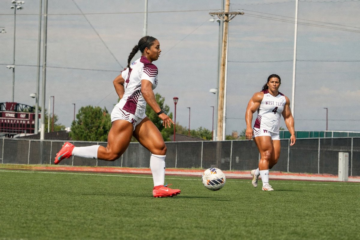 WTAMU_WSoccer's tweet photo. 1/2: There's no such thing as luck when it comes to your training for this leprechaun! He just knows our lady BUFFs are putting in the work and are JACKED UP for the Spring Season! #swoleisthegoal #buff #happystpatricksday☘️ #nosuchthingasluck #collegesoccer https://t.co/q6Hksh4jhR