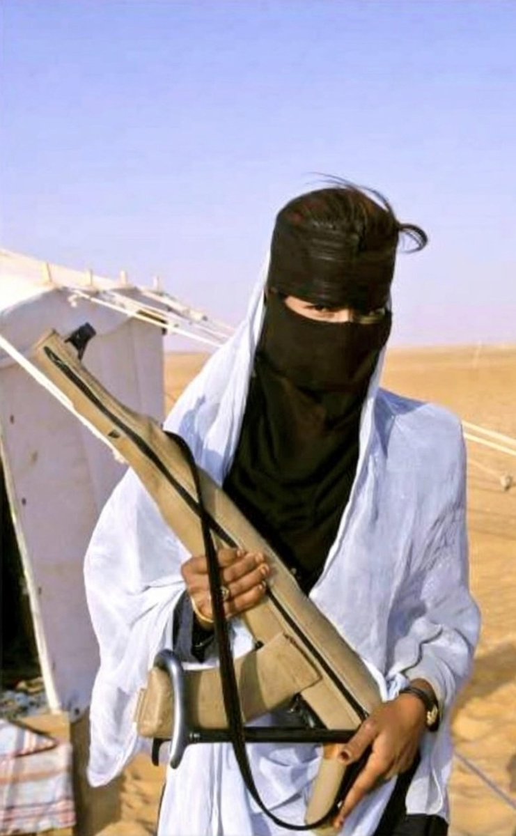 #عاشق_الماضي tweet media