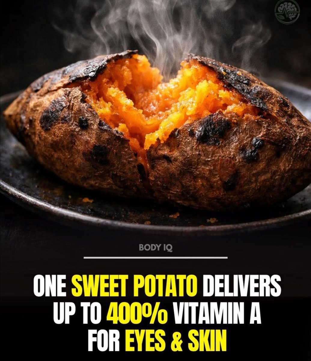 Sweet potatoes are one of the richest natural sources of vitamin A (beta-carotene).

This nutrient plays a key role in supporting healthy vision, skin, and immune function.

Just one medium sweet potato can provide a large portion of your daily vitamin A needs.