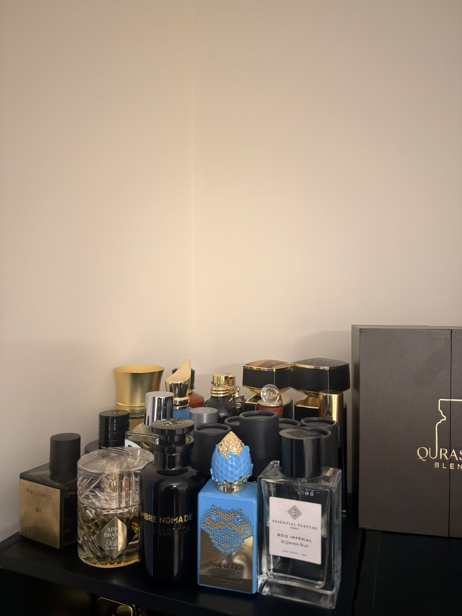 ScholarChefD's tweet photo. #fragranceweek https://t.co/cfDE6VdVmm