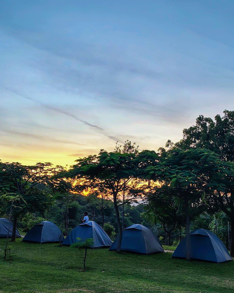 exoticampadv's tweet photo. Just a weekend out. Driving through Jawadhu Hills, ending the day in Yelagiri 🌄 and not really worrying about anything else.
Nothing big, nothing fancy,

🗓️ Next batch: Mar 20-22 | Apr 03-05 | May 01-03
🚌 Transport available from Chennai &amp; Ambur 
💴 ₹5,499/Person https://t.co/LGsLqCIQLj