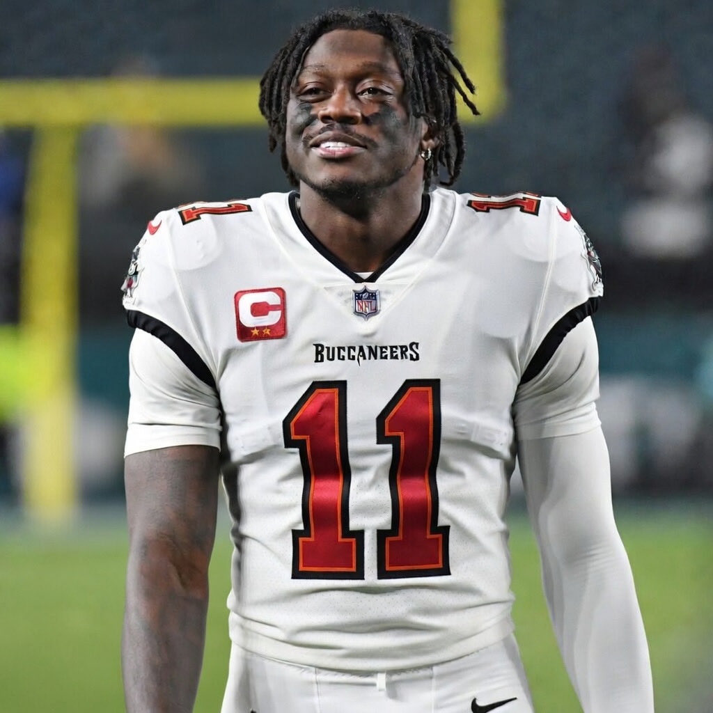 Ultimate Gridiron tweet media