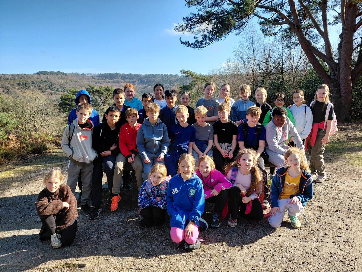 Crowthorne C of E tweet media