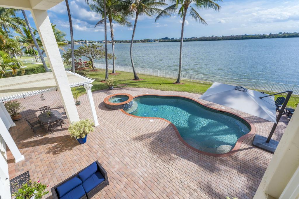 Sandra Rathe tweet media