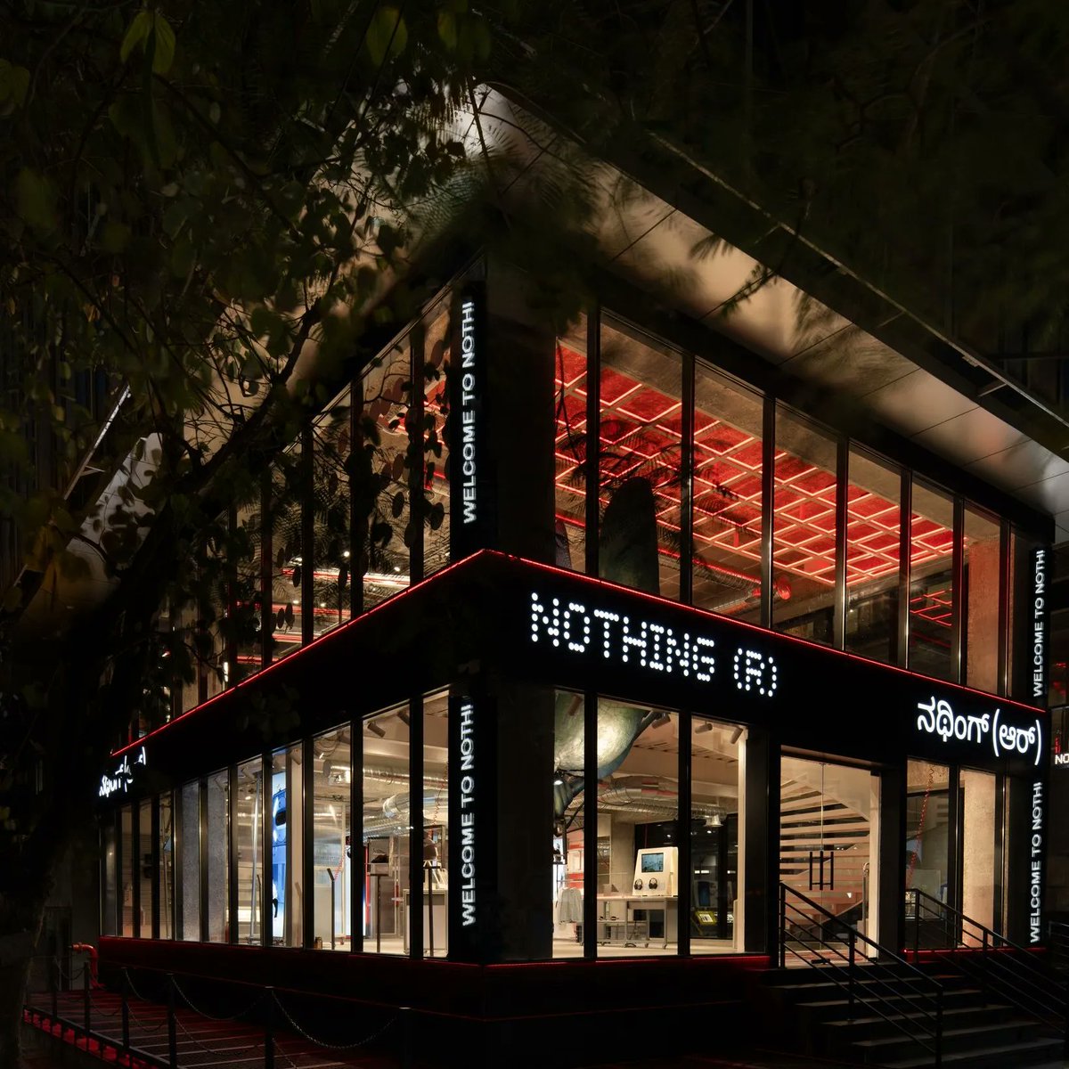 NothingNewsroom's tweet photo. Nothing is doing an offline drop for the Phone (4a) Pro in Bengaluru 👀

📍 March 21, 12 PM — Flagship Nothing Store

First 100 buyers get:
• Exclusive engraved edition
• Complimentary Ear (2024)

This isn’t just a sale — it’s a community-first launch move. https://t.co/kTKs7RbxlO