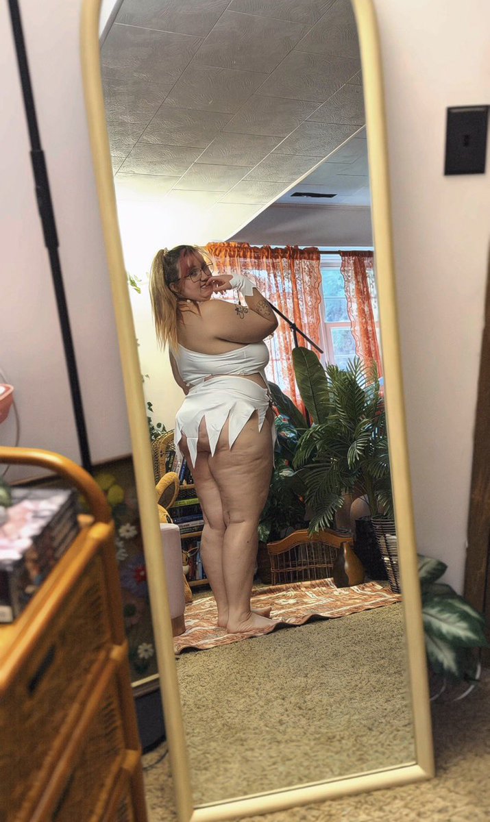 Fae Valentine tweet media