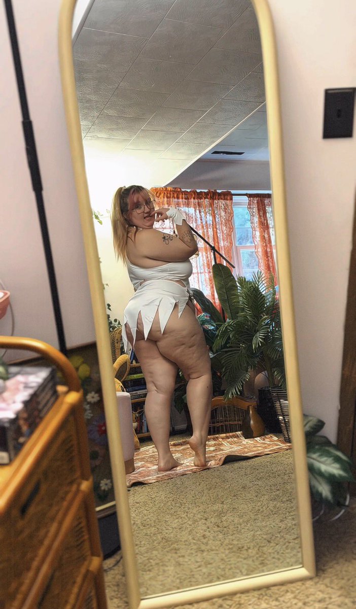 Fae Valentine tweet media