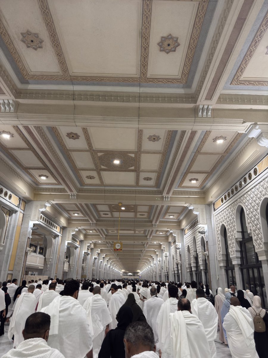 S__xil's tweet photo. اللهم لا تجعله آخر عهدنا برمضان و أعده علينا 
أعواماً عديدة و أزمنة مديدة اللهم لك الحمد أن بلغتنا رمضان جعلنا الله و اياكم فيه من المقبولين ، ومن عتقائك من النار . https://t.co/OGBmgDMmUk