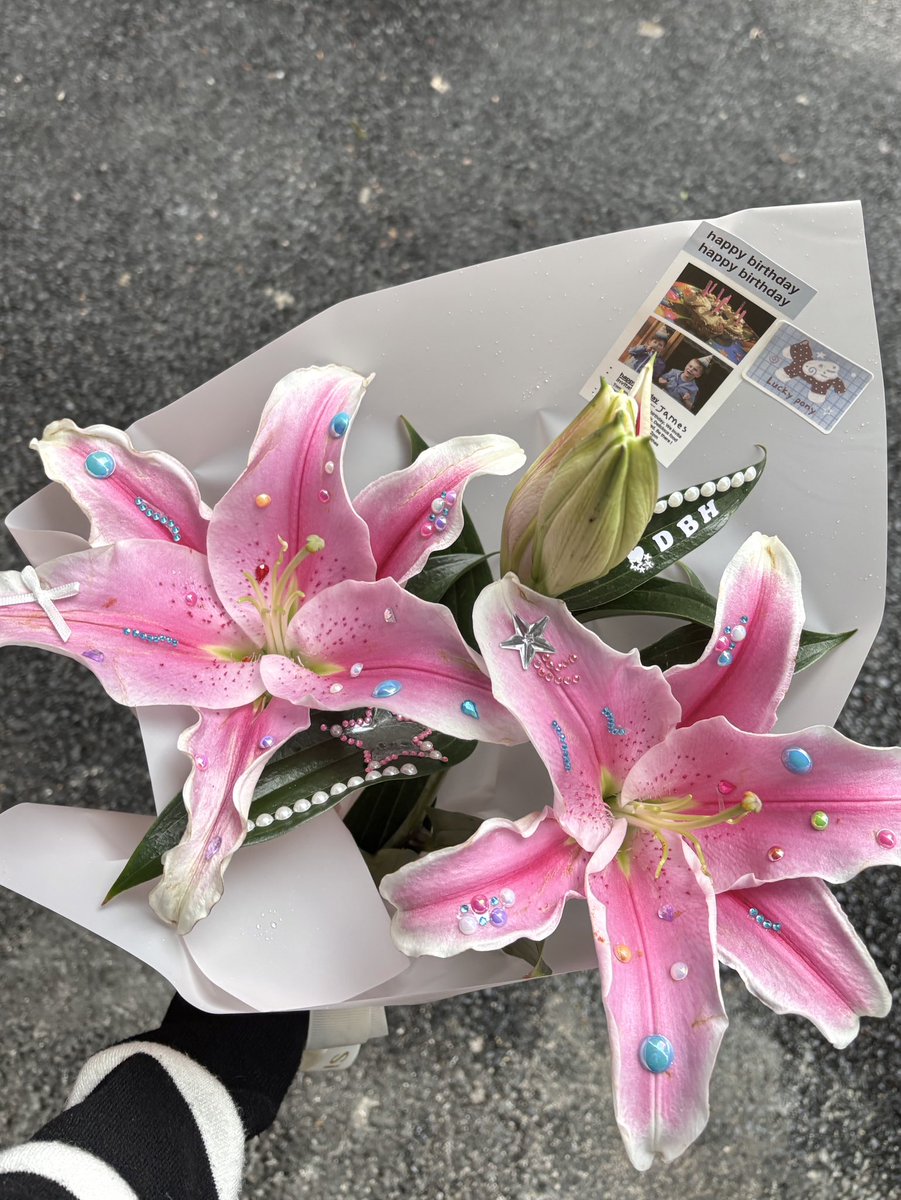 7chestnuts tweet media