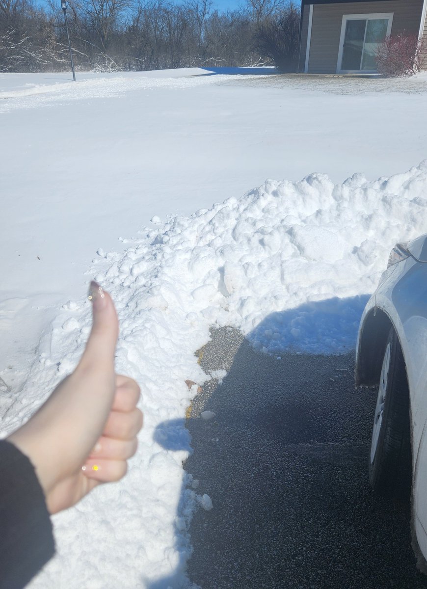 Ghostves tweet media