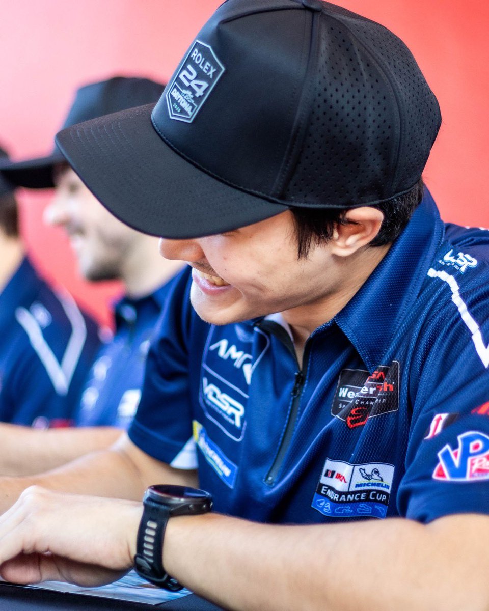 Carl Bennett tweet media