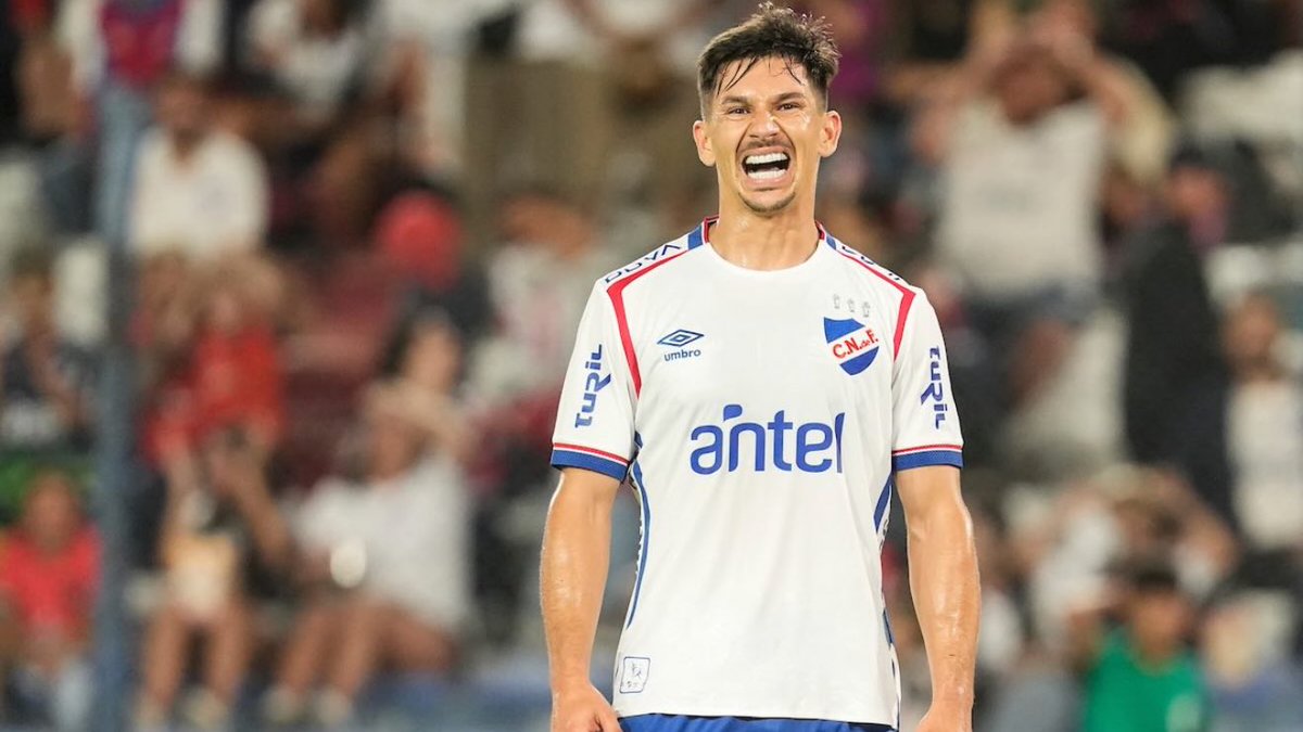 2en4dias's tweet photo. ATENCIÓN. 

Maxi #Silvera está DESGARRADO y será baja en @Nacional por varios partidos. 

ℹ️ @MartinCharquero https://t.co/t53iUkYK5P