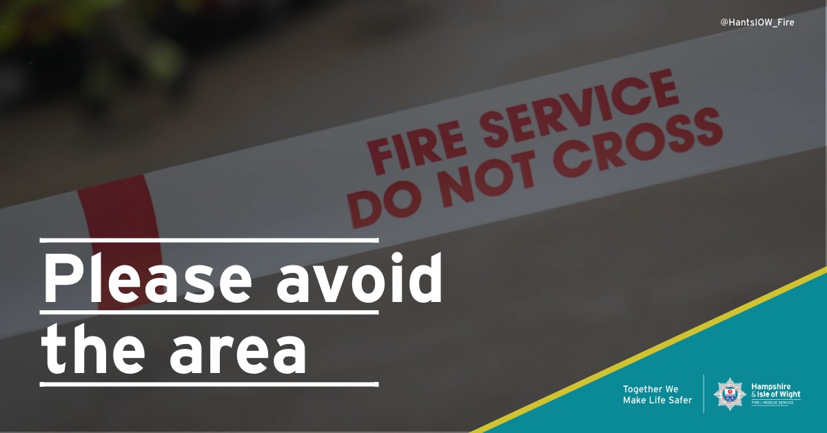 HantsIOW_fire's tweet photo. 🚨 Incident Alert – Basingstoke 🚨 We are currently dealing with a thatched roof fire on Viables Lane. A significant number of emergency service vehicles are on scene. ⚠️ Please avoid the area where possible to allow crews to work. https://t.co/EGZpD2OjGl