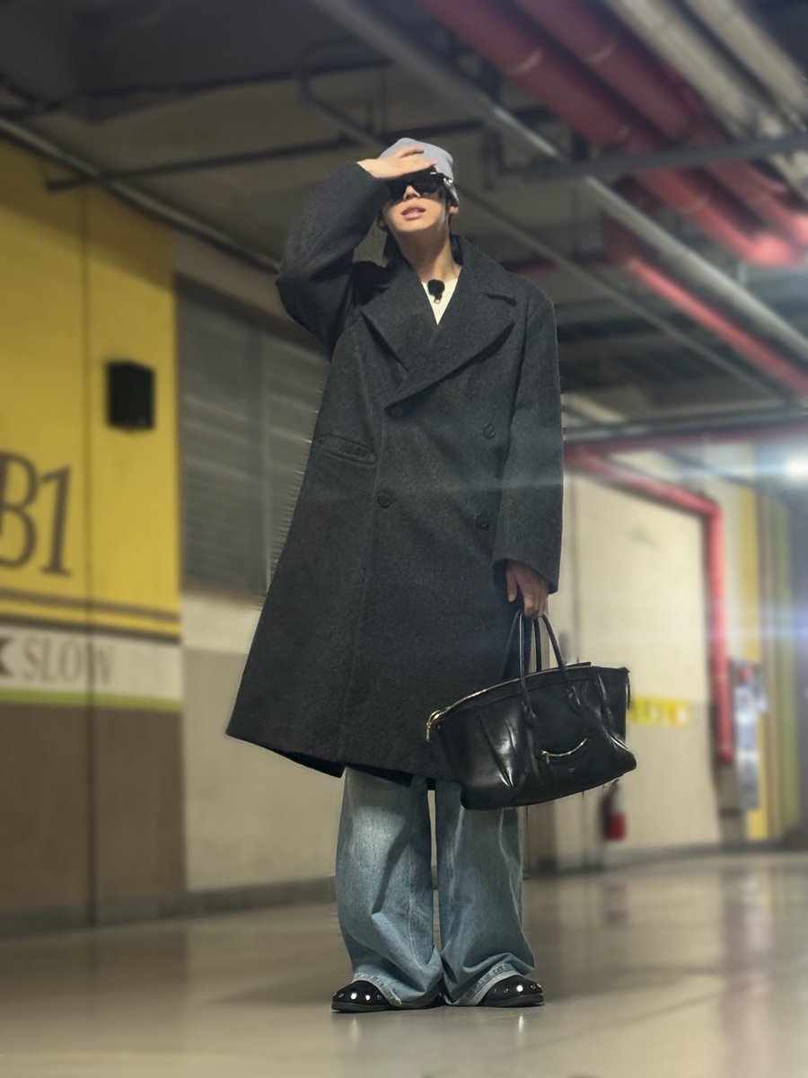 도훈이 위버스 #도훈 
photo by JIHOON🪼🪼