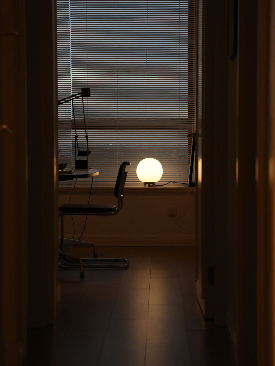 Aydn71844329's tweet image. Another late night at the desk—coffee’s half-empty, code’s half-done, but one step closer to the goal.  #OvertimeVibes #WorkInProgress