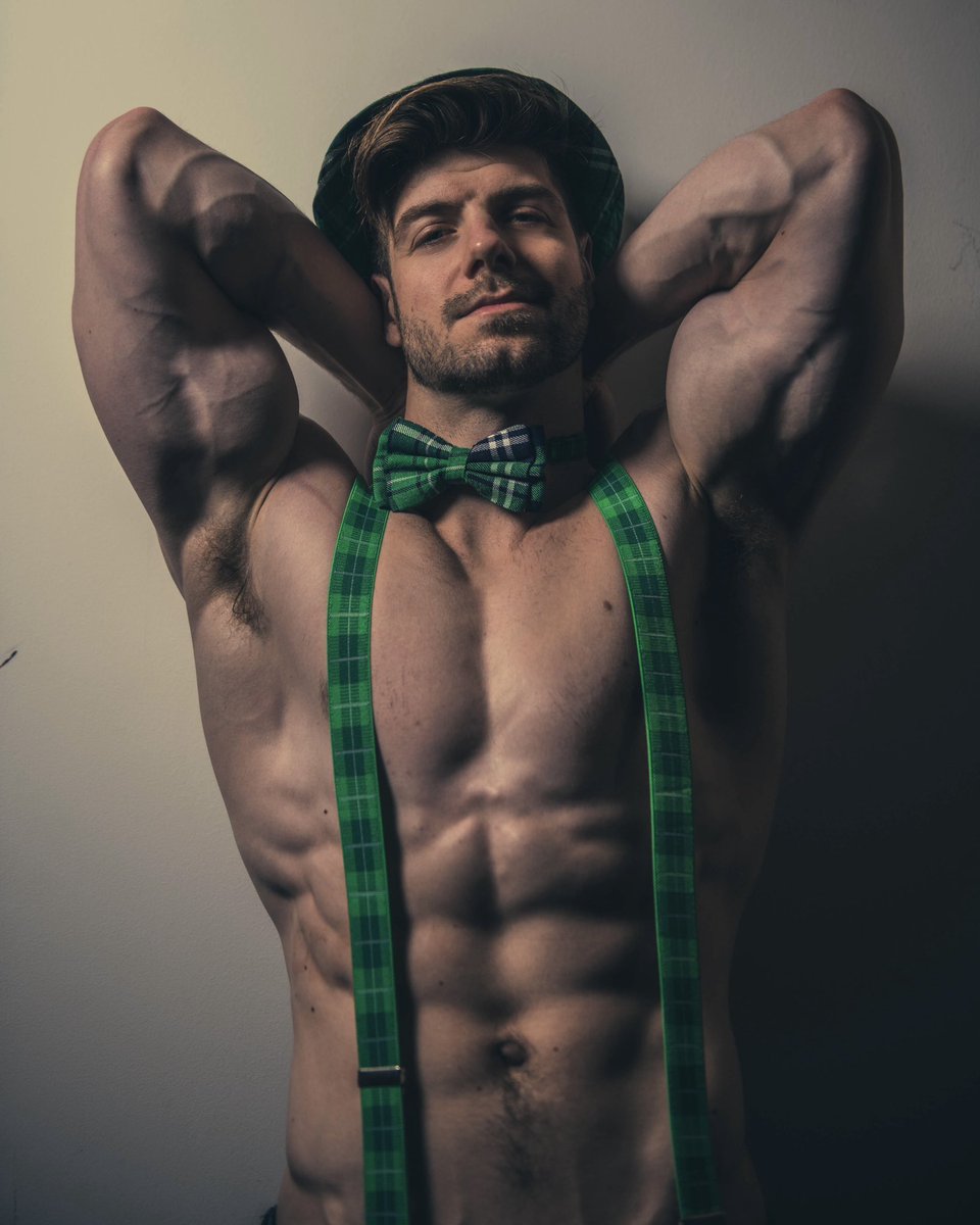 natekweir's tweet image. Happy St. Patrick’s Day ☘️ 
Claim you pot of gold in the comments 😉