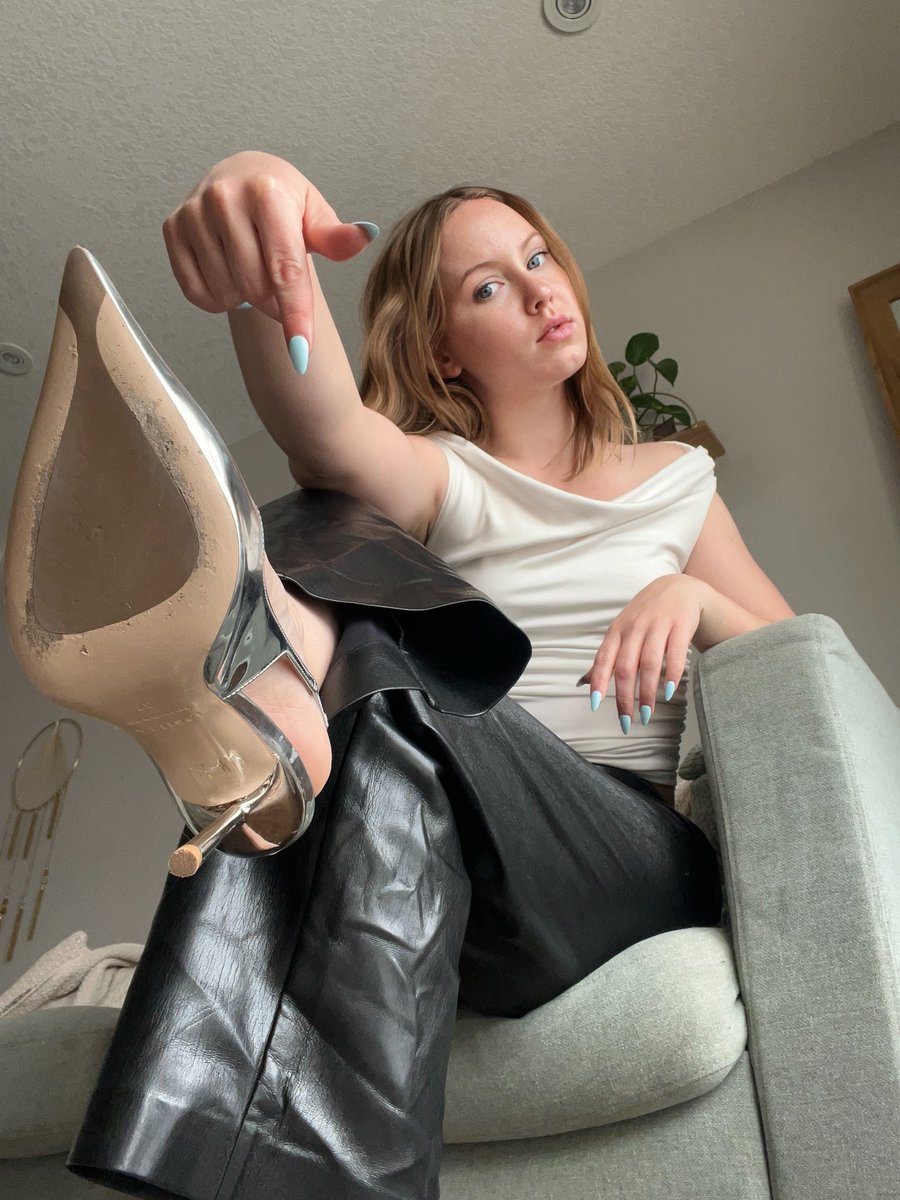 My heels are scuffed after trampling allllll over your willpower