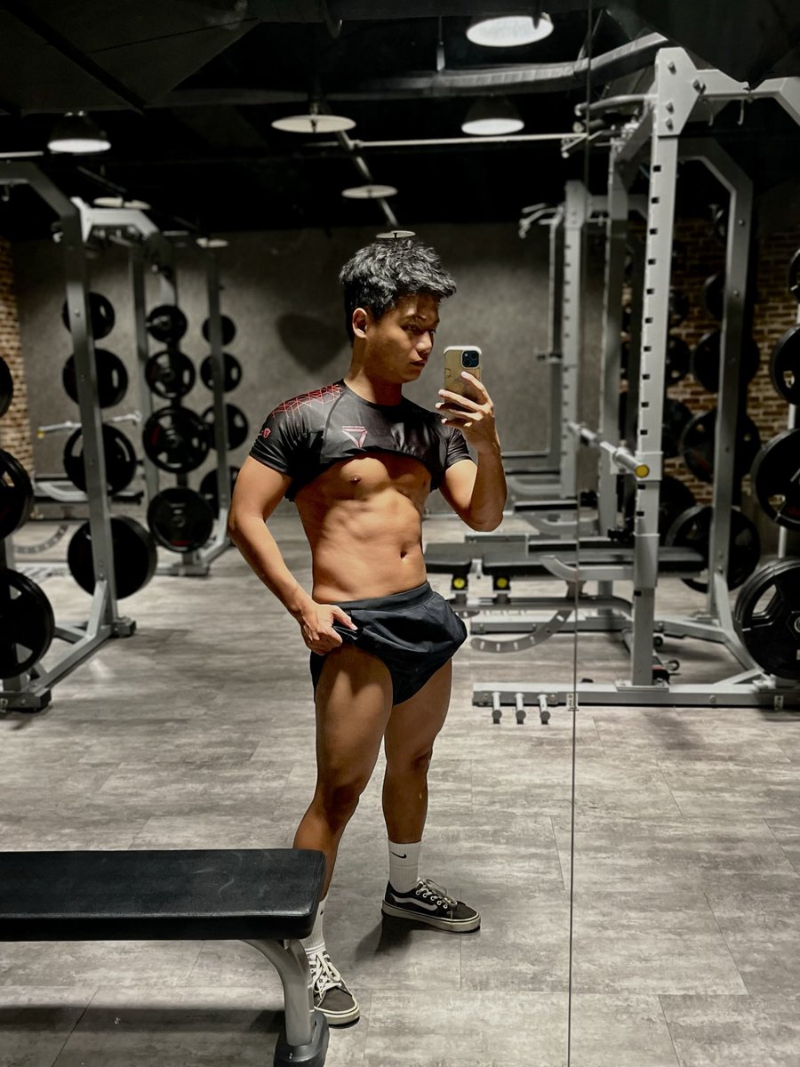 黑皮仔 tweet media