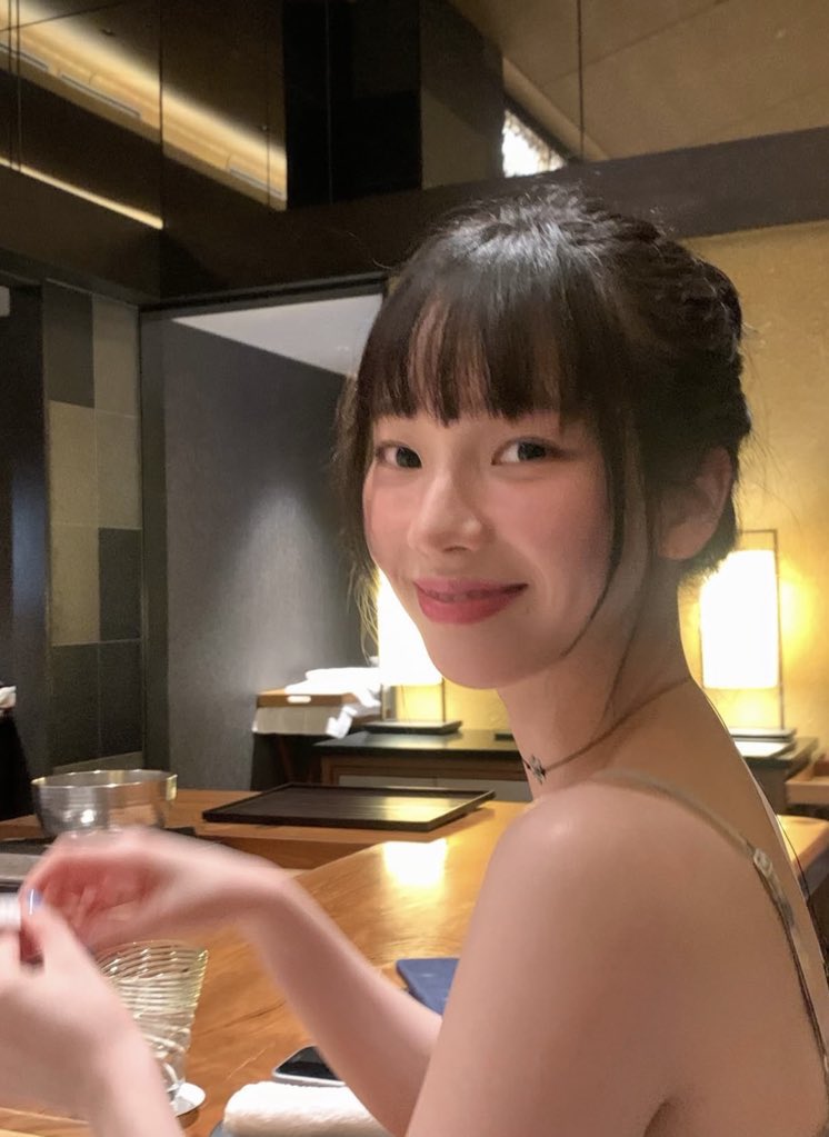 mooiste_meisje's tweet photo. Makan malam bersama suamiku🫶🏻💗 https://t.co/ozym40nTNX
