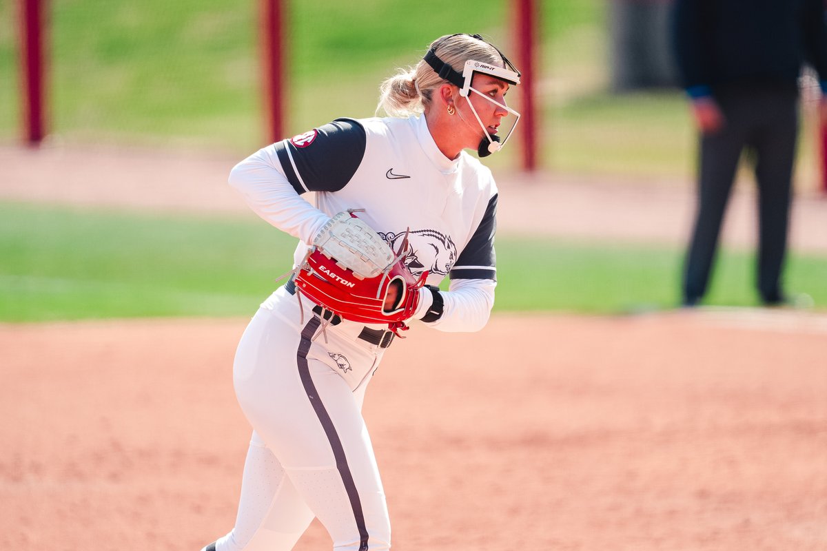 Arkansas Softball tweet media