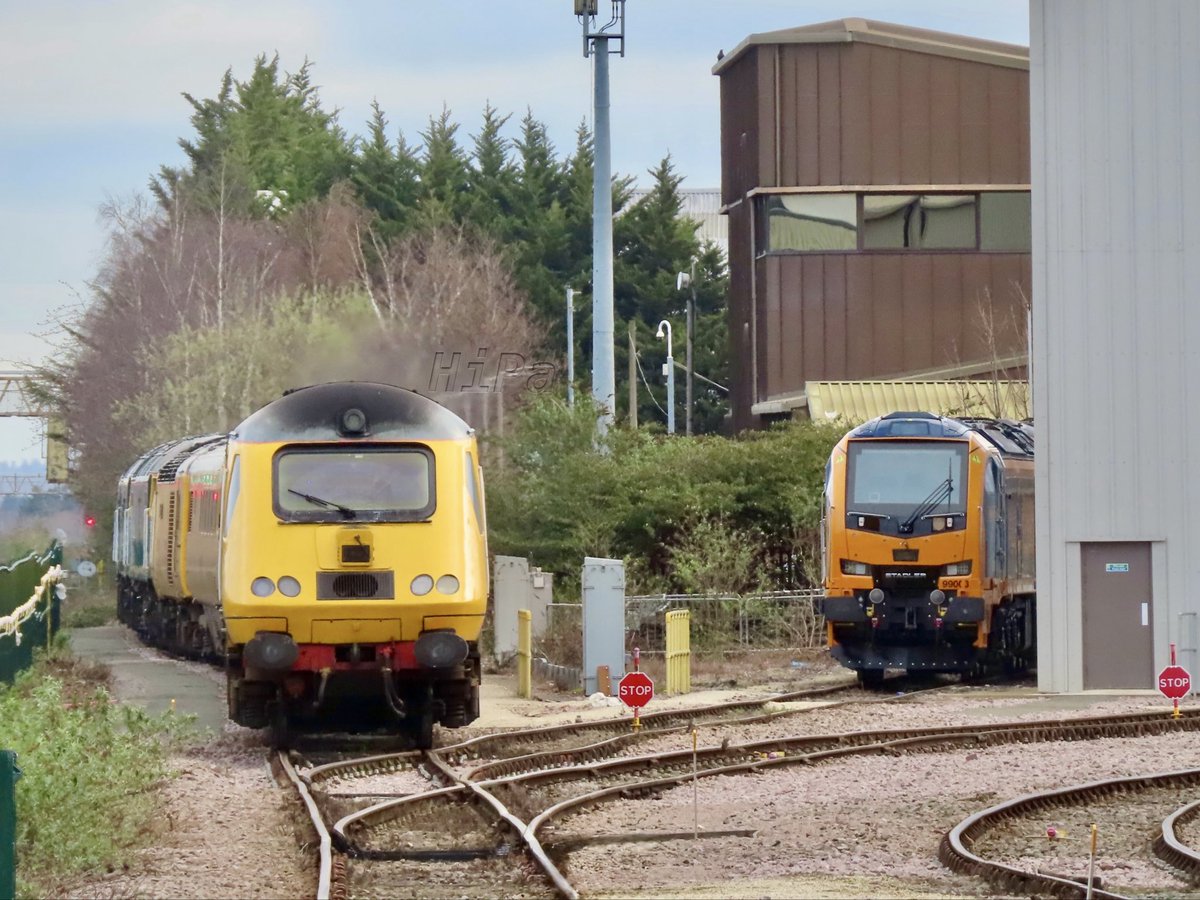HiPa125's tweet image. Network Rail NMT #HST idling at Beal Street Depot - Leicester