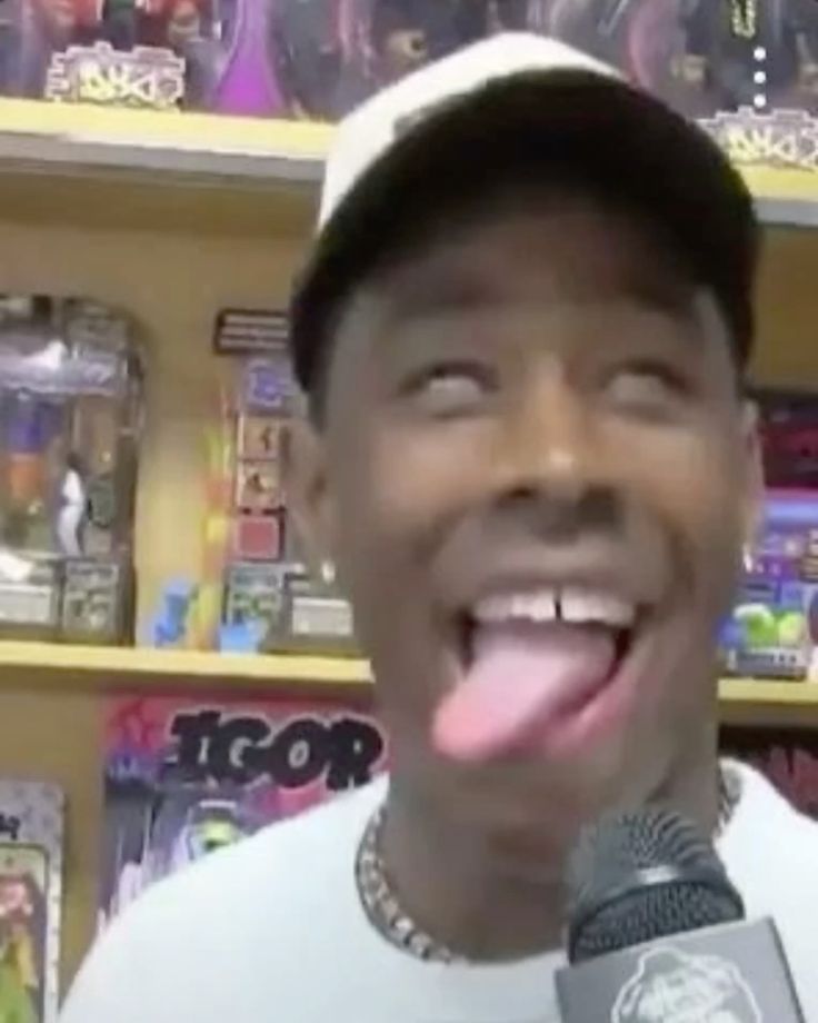 o garoto andante ☭ tweet media