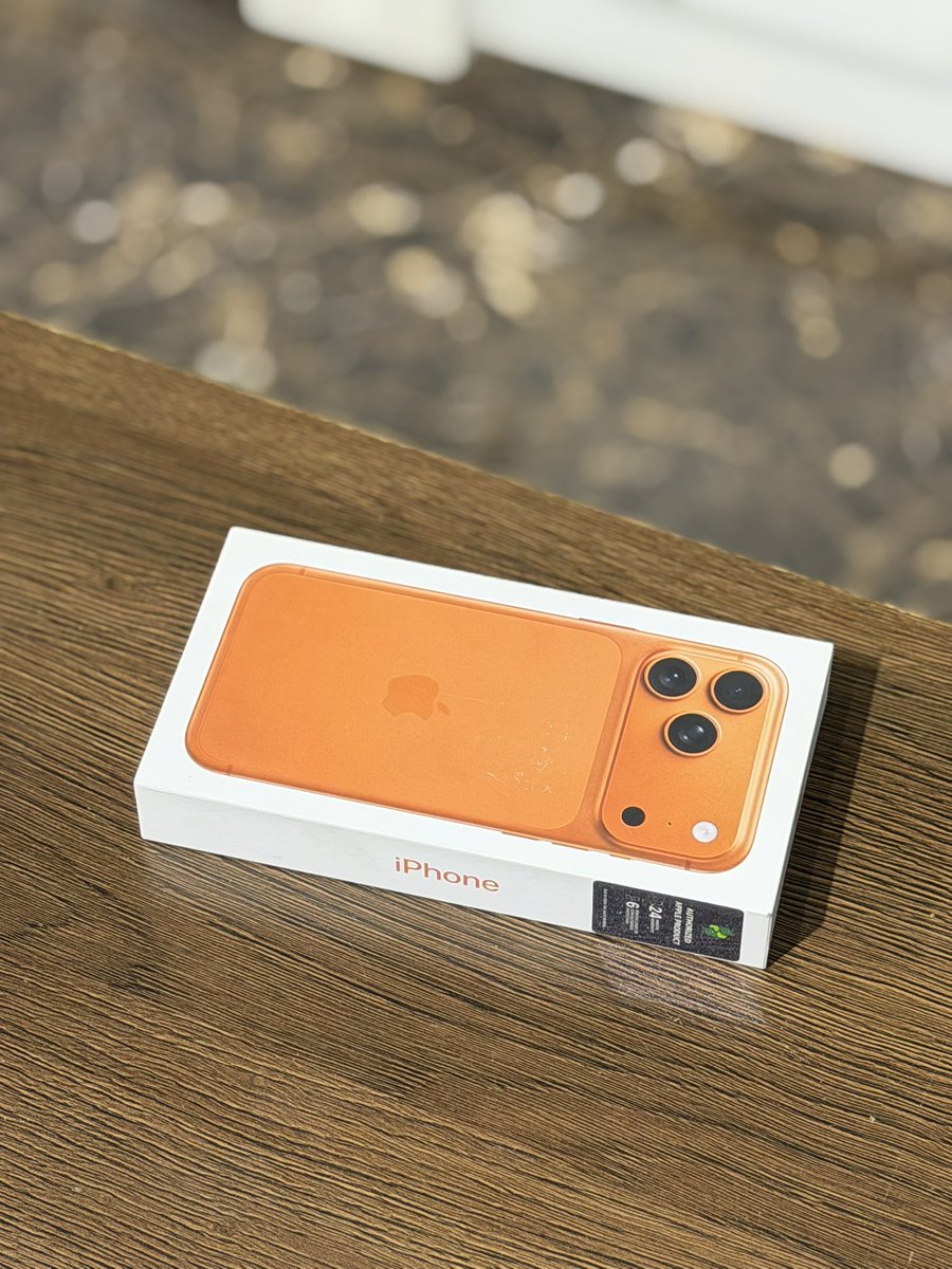 Ricky_customs's tweet photo. Cosmic Orange iPhone 17 Pro Max
2 Year Warranty
256GB
Physical + E-sim
Delivery countrywide ✅
Kes. 210,000 https://t.co/GjeD4t64jd