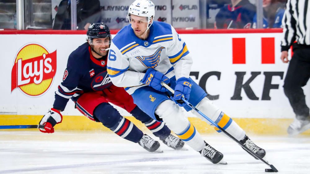 Blue Pucks 🏒🚨 tweet media