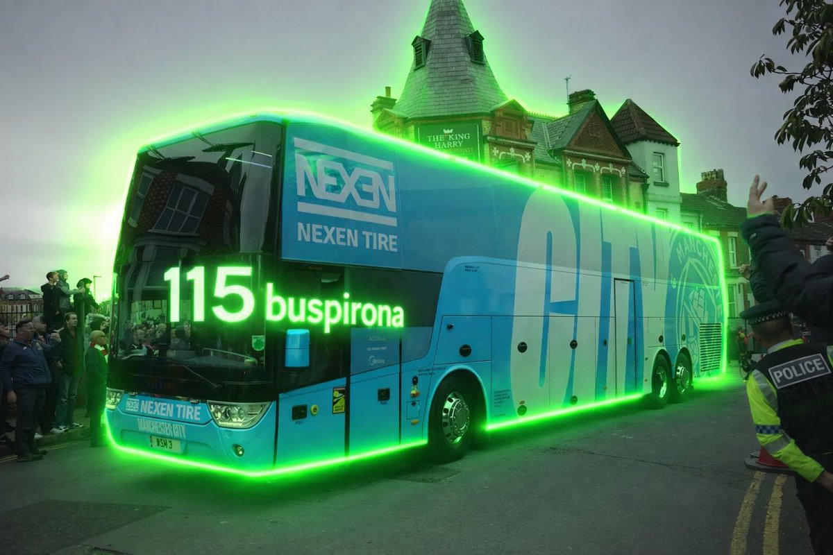 Ahí llega el autobús del City.