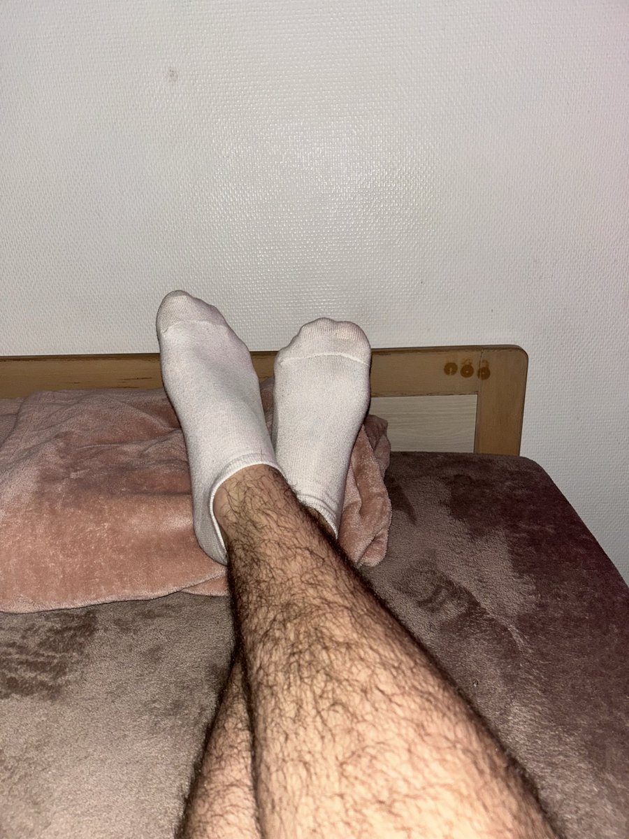TurkDomi's tweet photo. T’aime bien les pieds de ton maître dominant ? 
#turkmaster #soumis #footfetish #master #slave #domi #footslave #kiffeurs #moneyslave #findom #findomalpha #findomslave https://t.co/ig2Bebz2LD