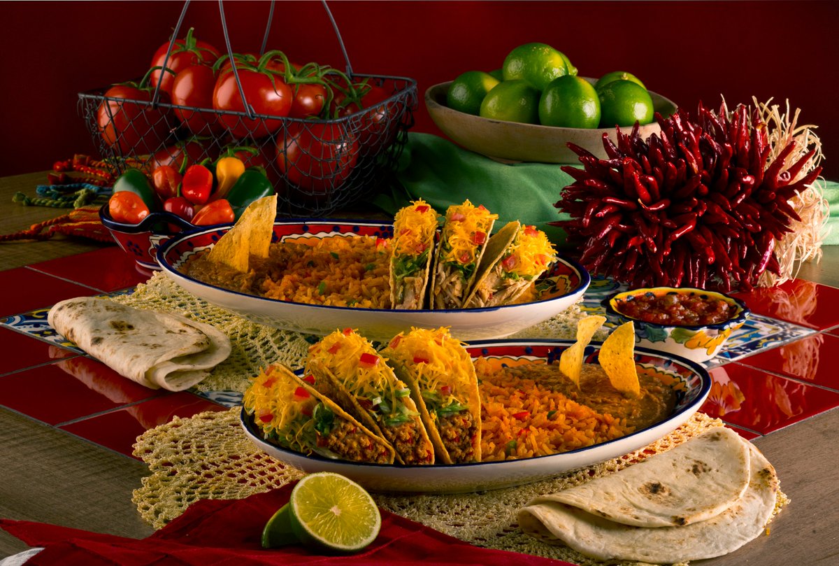 iluvrosas's tweet image. Tuesdays call for tacos. Stack your favorites and add a little extra salsa.🌮

#rosascafeandtortillafactory #madefromscratch #authentic #tacosnearme #mexicanfood #mexicanrestaurant #tacorestaurant #tacotuesday