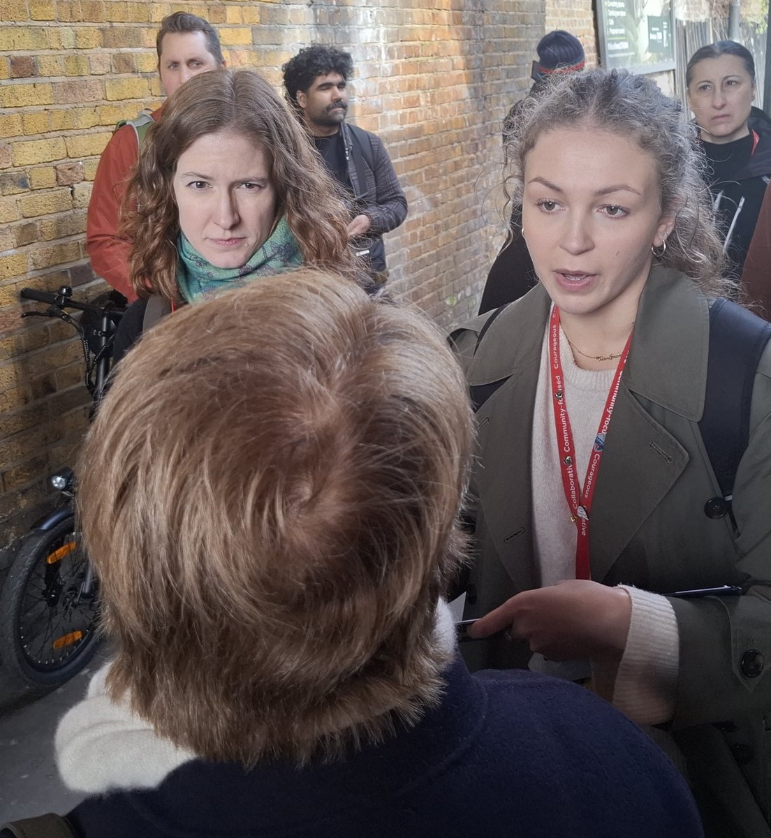 haringeycouncil's tweet image. It was great to identify &amp;amp; address local issues during a ward walkabout on day two of our #WeekofAction in #SevenSisters.

#Communities Lead, Cllr @ajdao, was joined by ward Cllrs Barbara Blake &amp;amp; @michelle_saf &amp;amp; our service teams.

For further information: bit.ly/40vlFF1