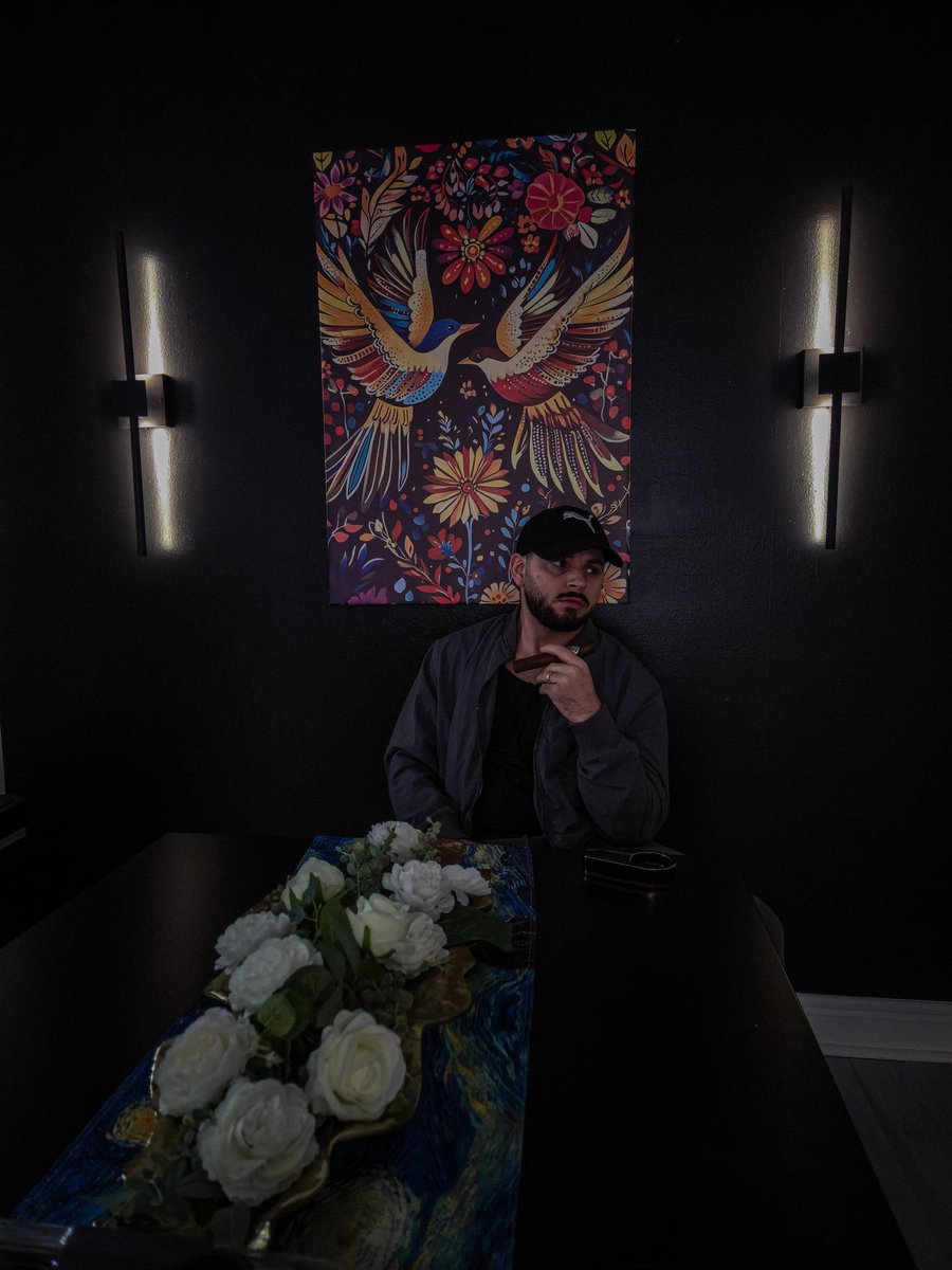 Alex🇨🇺 (Cigar Young Guy) tweet media