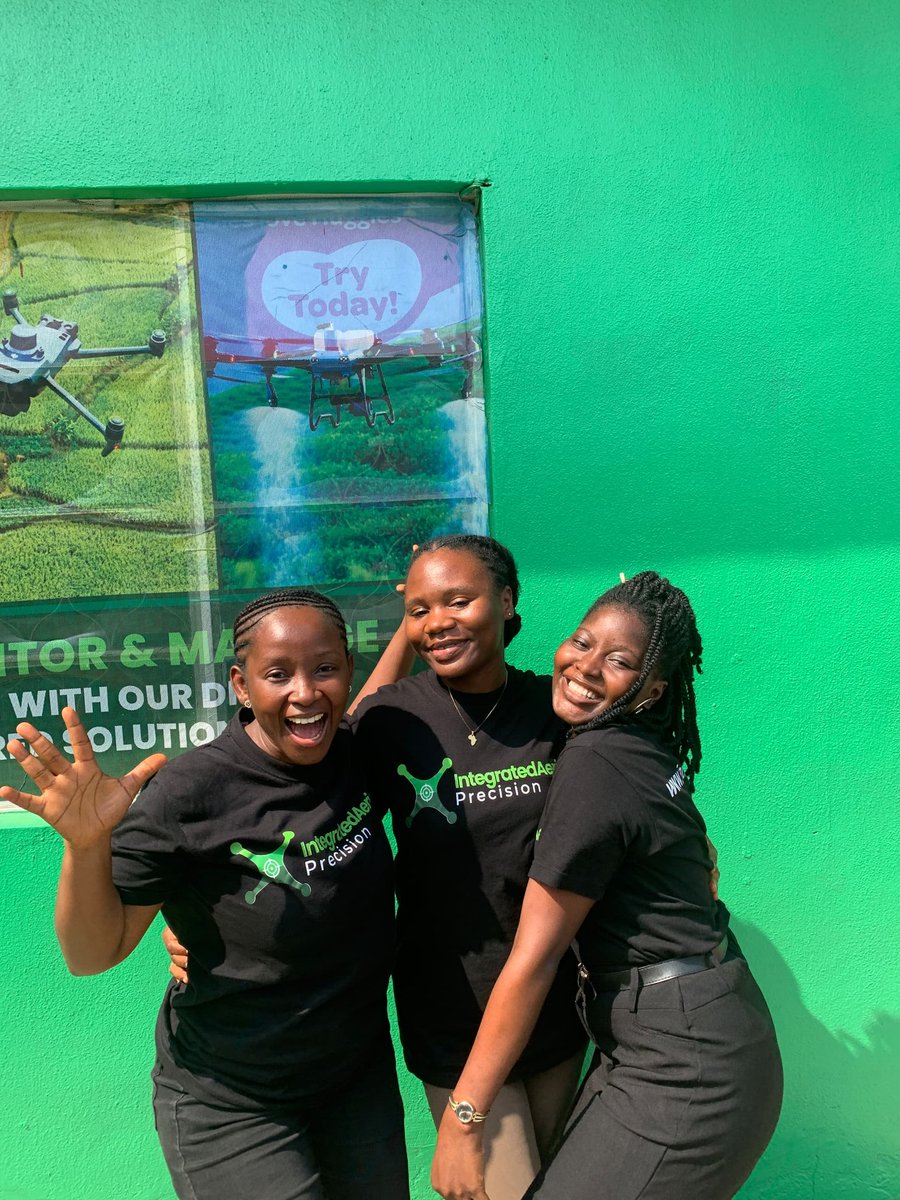 JoyOsamudiamen_'s tweet photo. Dear Youth!
The future is green!
Agriculture isn’t outdated, it’s just underestimated.
Tech + Agribusiness = Limitless Possibilities
#AgriYouth #AgriTech #theglobaljoy #GreenFuture
Photo credit: @IAPrecisionHQ https://t.co/4PGhFowzXC