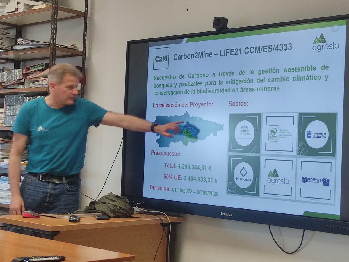 agrestascoop's tweet photo. Nuestro compañero @quecoak ha participado hoy en el Máster en Ciencia de Datos aplicado a la gestión de ecosistemas forestales de la @UVa_es y @YoungForesters
👉https://t.co/jp64iQk4oO

Ha presentado, entre otros, los proyectos @carbon2mine  y el LIFE @adaptaleppo https://t.co/F37bwuYGXy