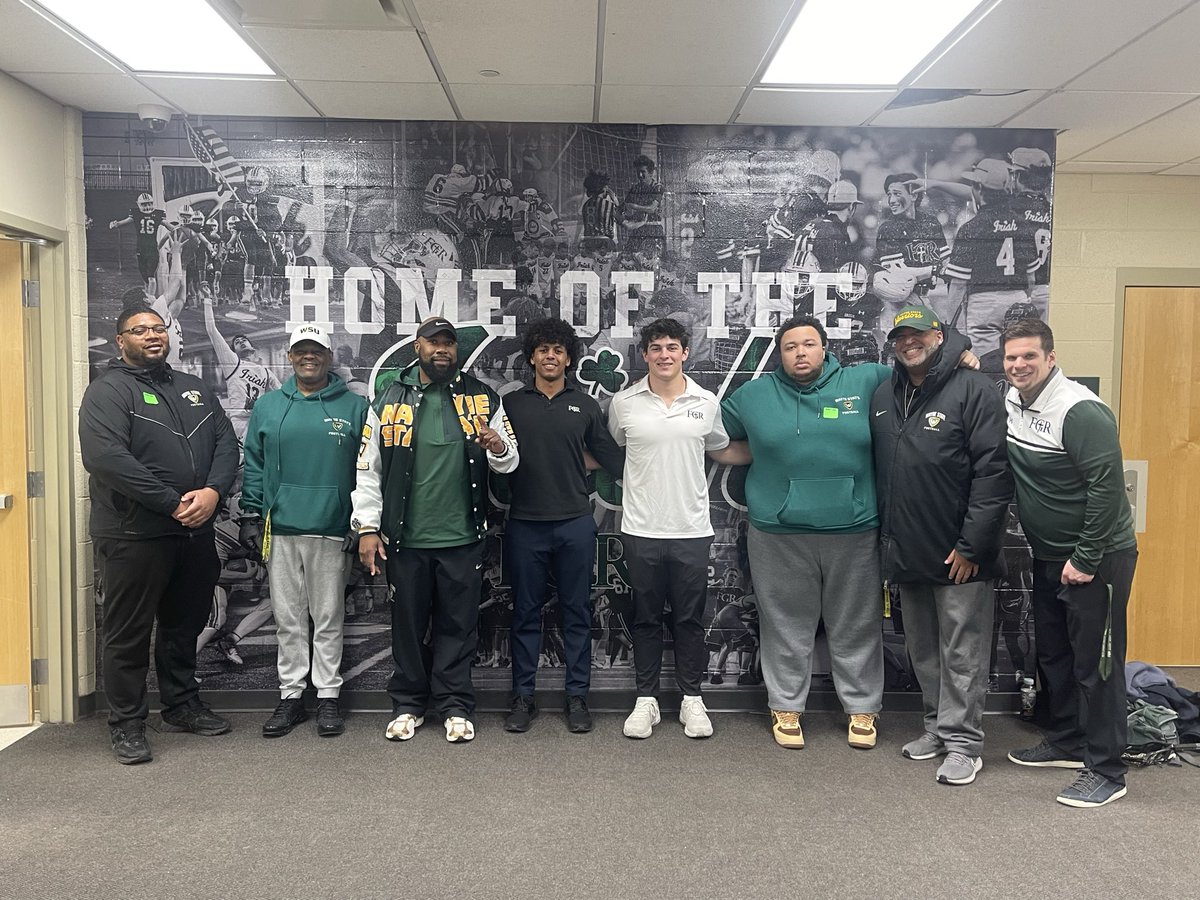 Coach__Robinson's tweet photo. Great to meet the new @WSUWarriorFB staff! The future is bright! ☀️ #PassionTuesday https://t.co/RMv3SH0afY