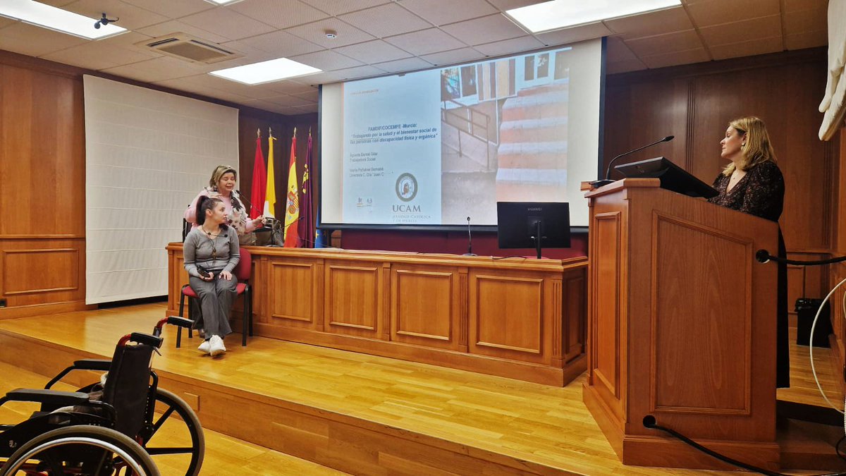 UCAM Universidad tweet media